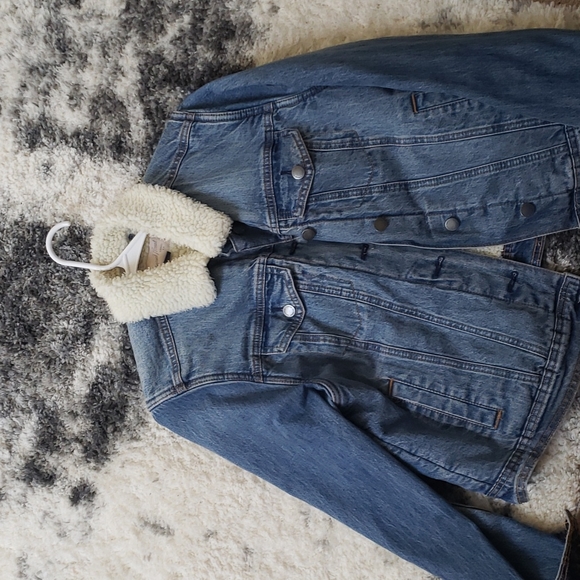 Jacket - Picture 3 of 3